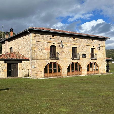 Albergue Pinares - La Casona De Revenga Regumiel de la Sierra Εξωτερικό φωτογραφία