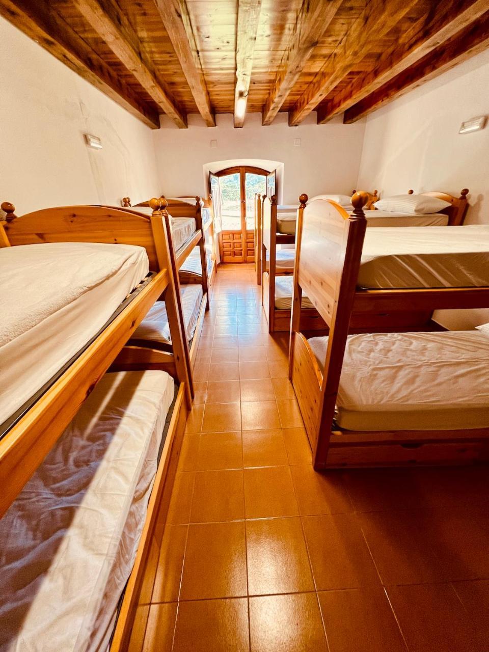 Albergue Pinares - La Casona De Revenga Regumiel de la Sierra Εξωτερικό φωτογραφία