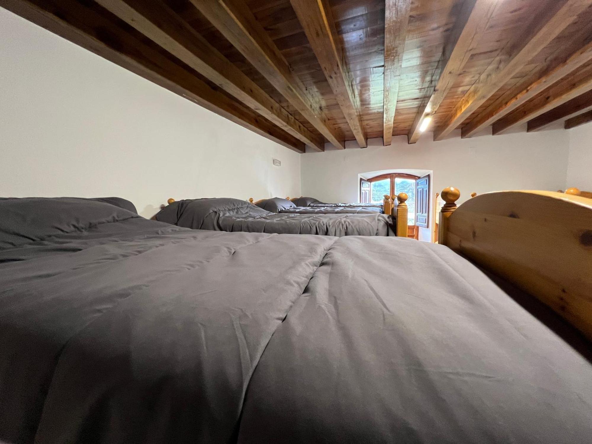 Albergue Pinares - La Casona De Revenga Regumiel de la Sierra Εξωτερικό φωτογραφία