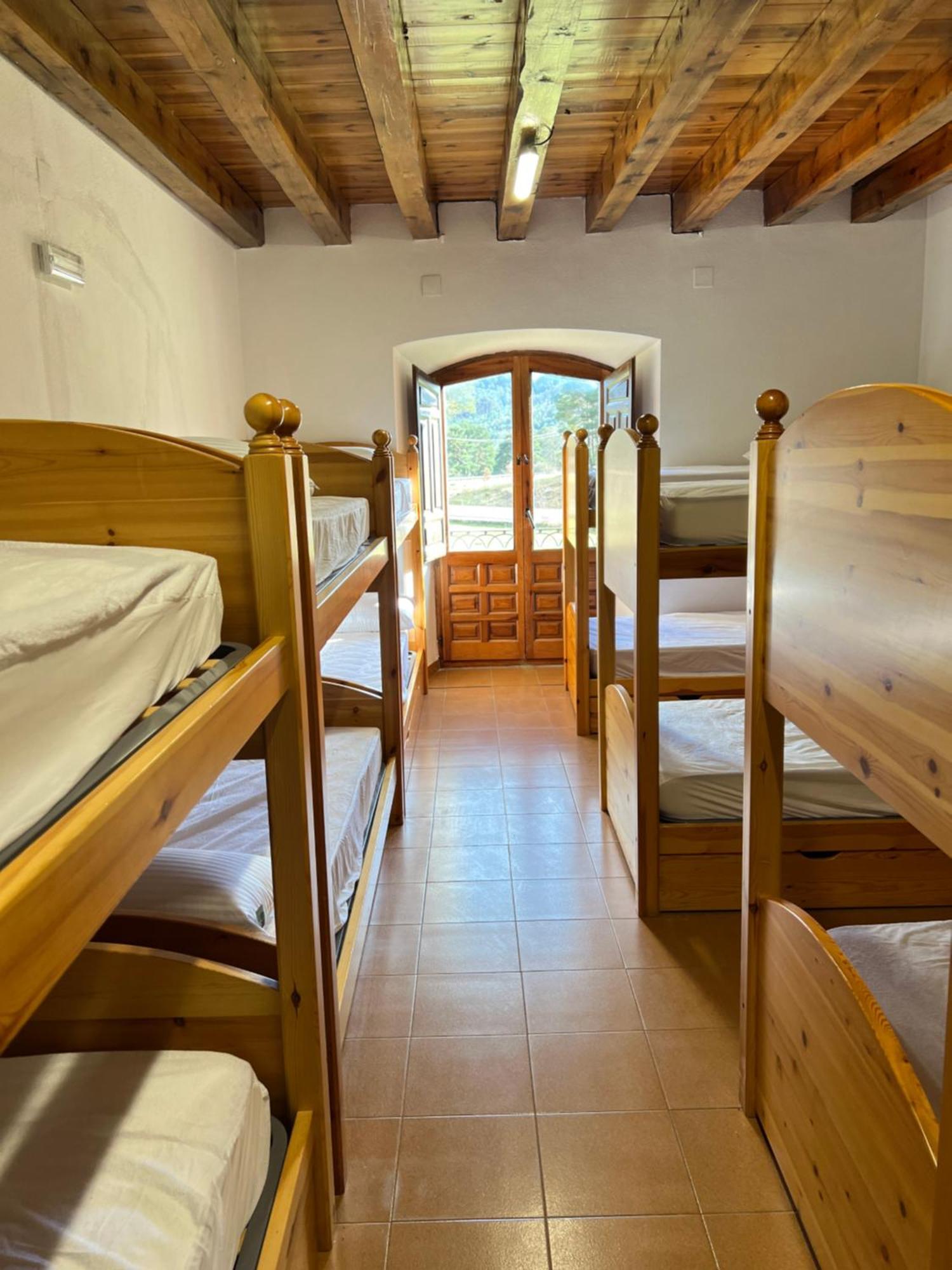 Albergue Pinares - La Casona De Revenga Regumiel de la Sierra Εξωτερικό φωτογραφία